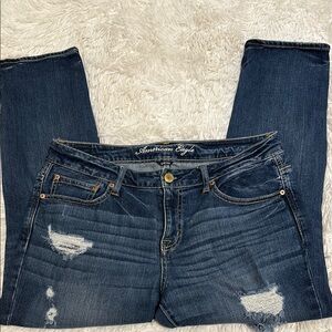 American Eagle Outfitters Women's Distressed Blue Jeans